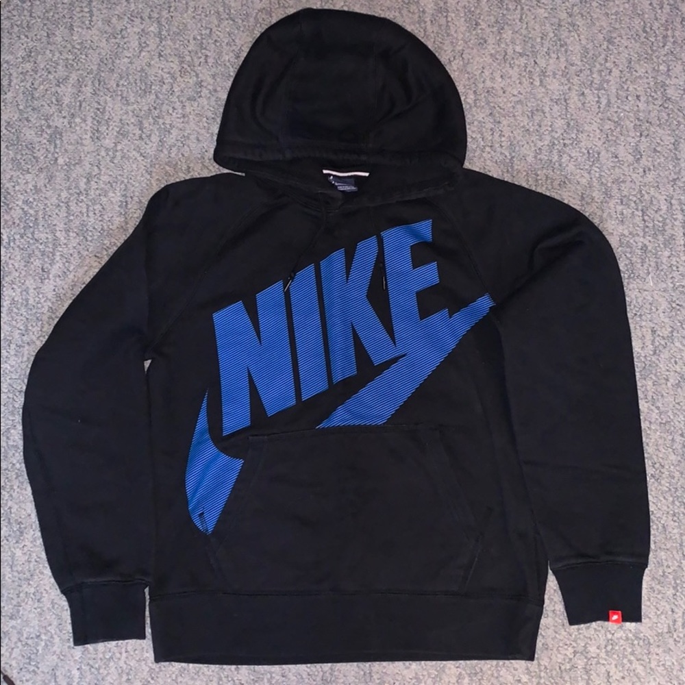 Nike Sweater